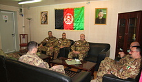 Con gli Ufficiali  dell'EsercitoItaliano di stanza ad Herat